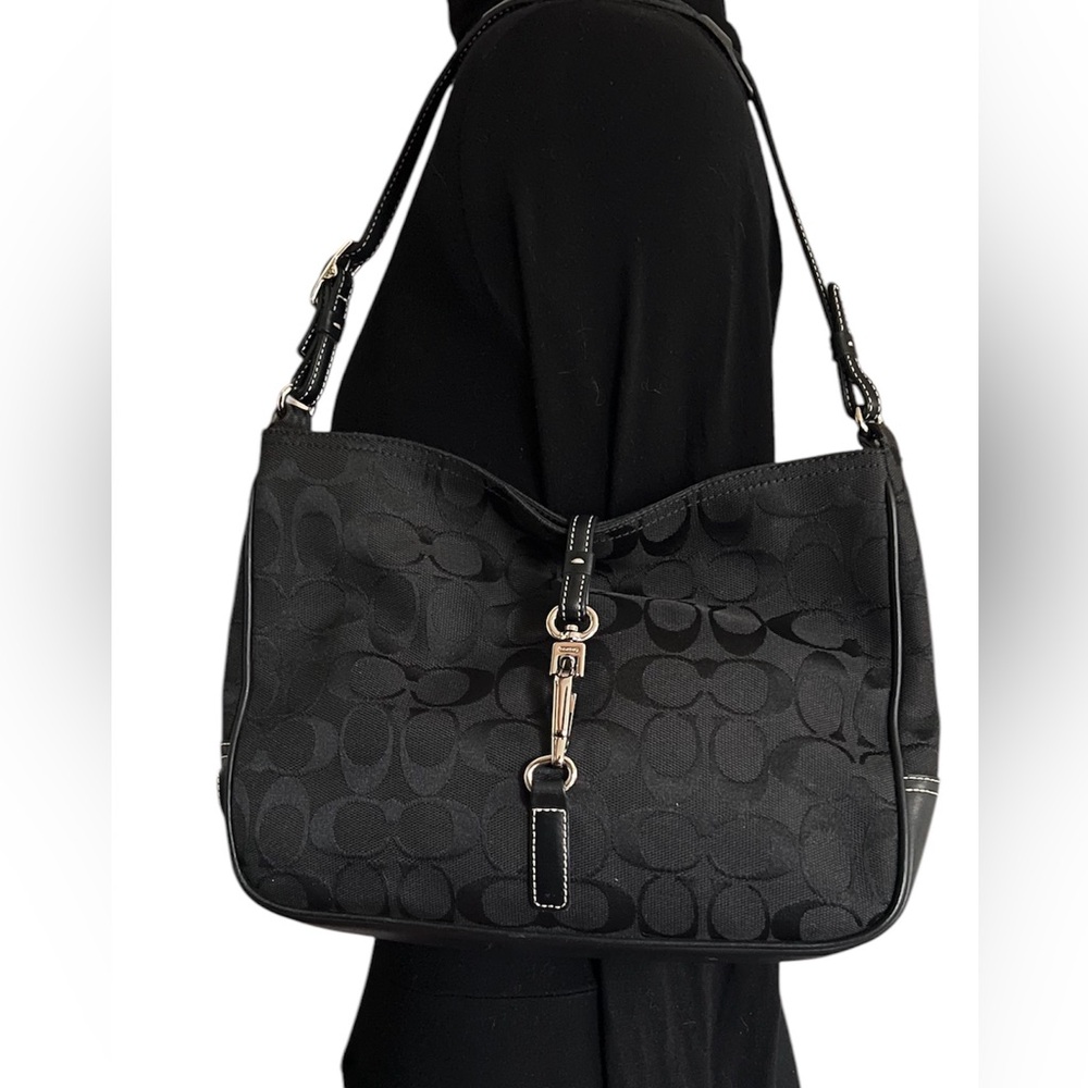 COACH Hampton Signature Clip Shoulder Bag
